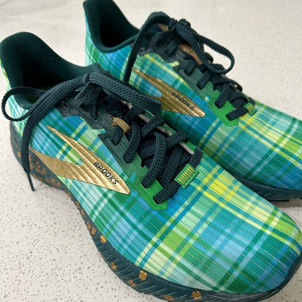 Brooks Launch 8 Lucky, women’s size 8 limited edition!